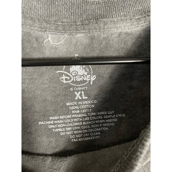 Disney Magic Kingdom Halloween Party 2023 Vampire Mickey T-Shirt Unisex XL Gray‎ - Picture 3 of 8